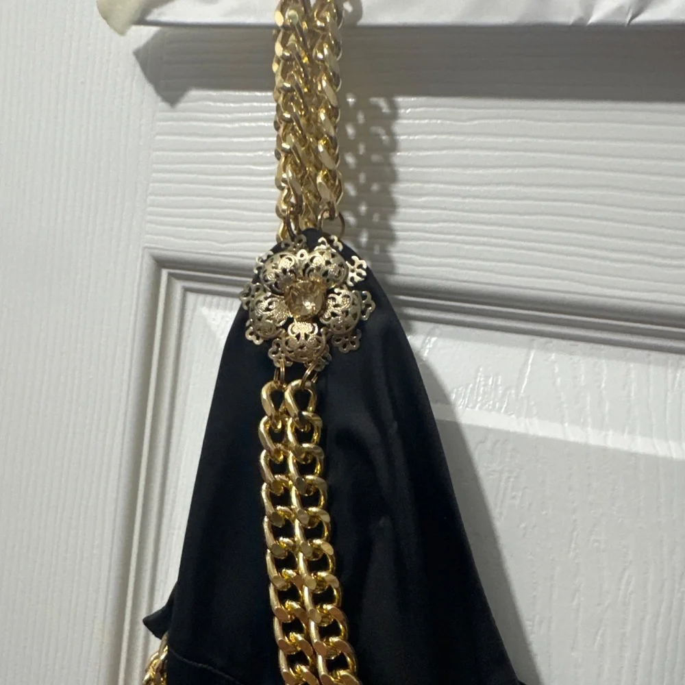 Black dress - Picture 3 of 4